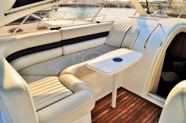 1997 PRINCESS V40