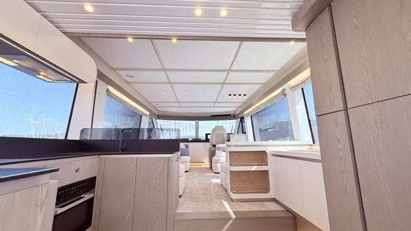 2025 AZIMUT MAGELLANO 60
