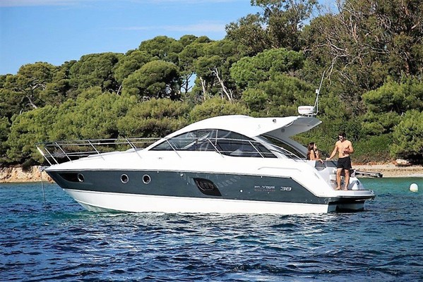 2015 BENETEAU GT 38