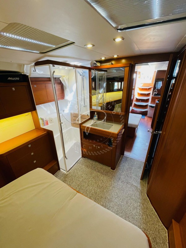 2016 BENETEAU OCEANIS 48