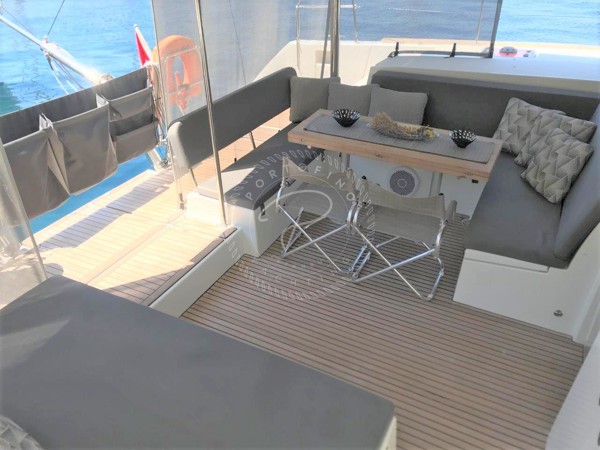 2011 LAGOON 450 F