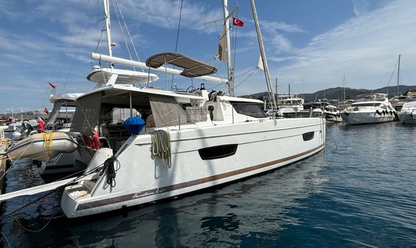 2016 FOUNTAINE PAJOT HELIA 44