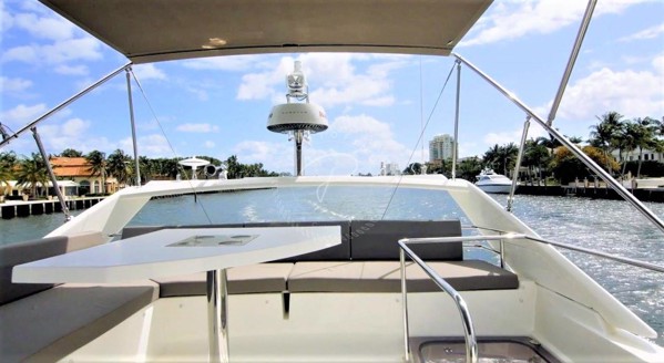 2018 PRESTIGE 460 FLY