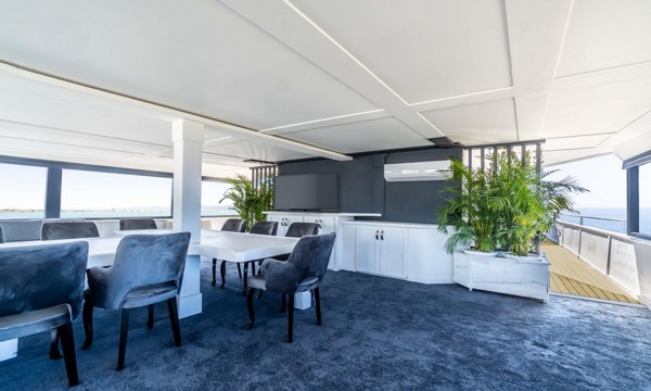 2007/2022 CUSTOM STEEL SUPERYACHT 42M