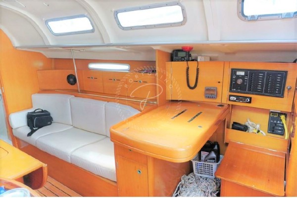 2005 BENETEAU FIRST 40.7