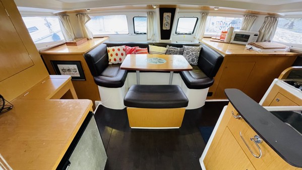 2013 FOUNTAINE PAJOT MAHE 36 EVOLUTION