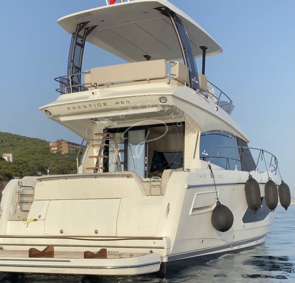 2020 PRESTIGE 420 FLY