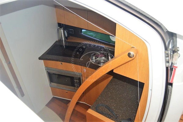 2012 FAIRLINE TARGA 38