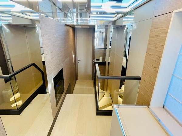2021 FERRETTI YACHTS 920