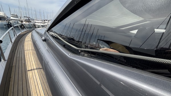 2012 PERSHING 72