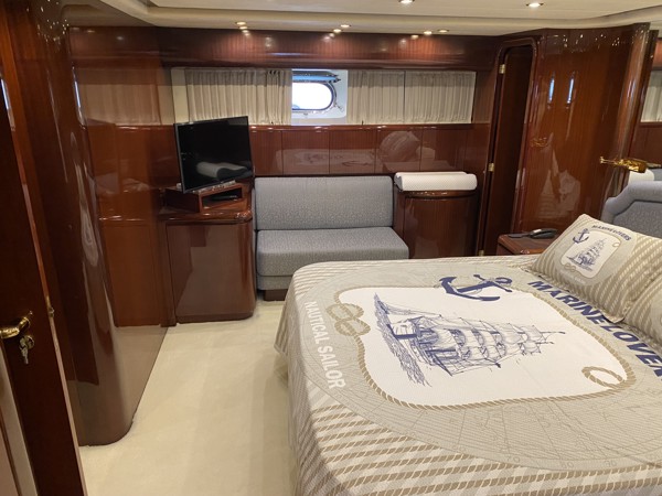 2000 FALCON 86