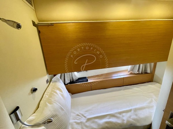 2009 FAIRLINE PHANTOM 48