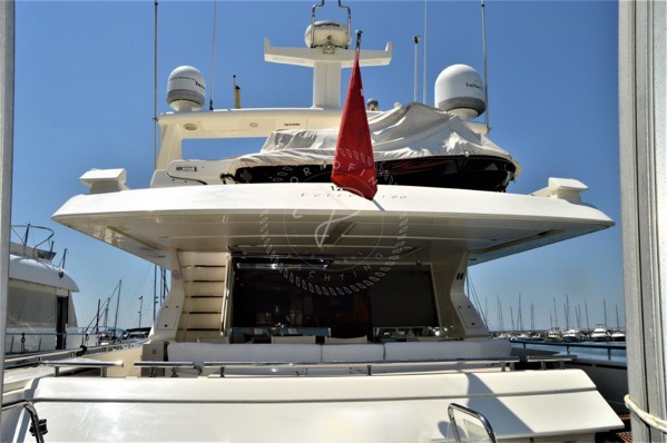 2001 FERRETTI YACHTS 80