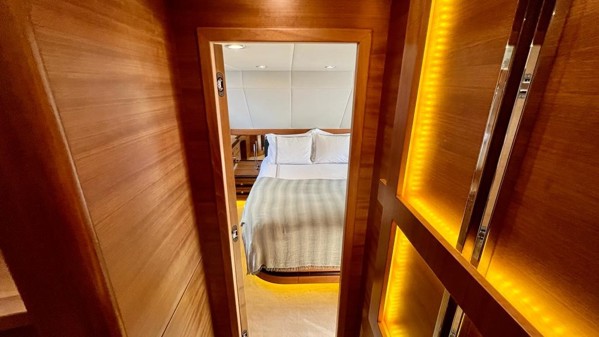 2018 NORTH YACHTS PILOT HOUSE TRAWLER 57