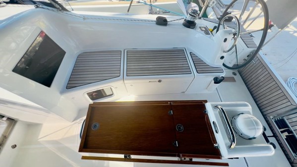 2020 JEANNEAU SUN ODYSSEY 410