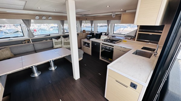 2024 LAGOON 55