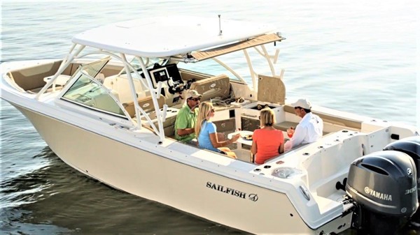 2016 SAILFISH 325 DC
