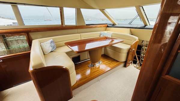 2008 PRINCESS 21M 