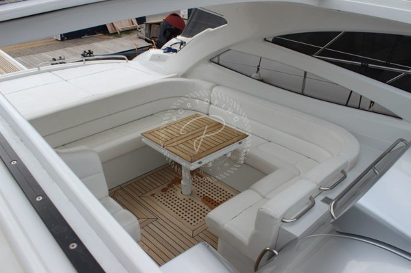 2005 PERSHING 50