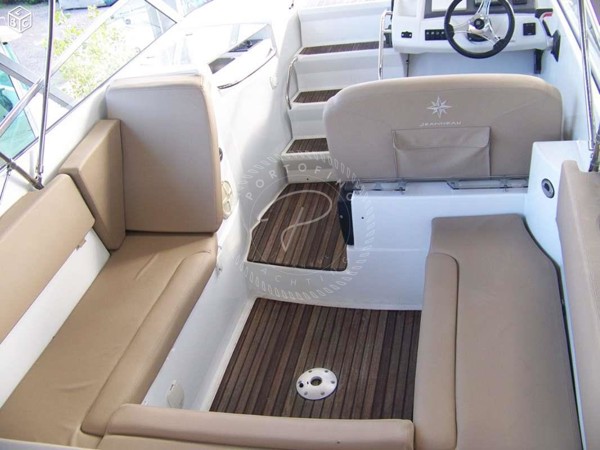 2013 JEANNEAU CAP CAMARAT 7.5 DC