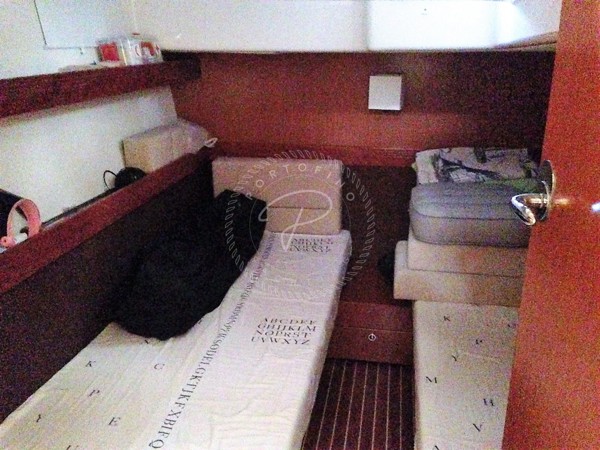 2011 BAVARIA 43 HT