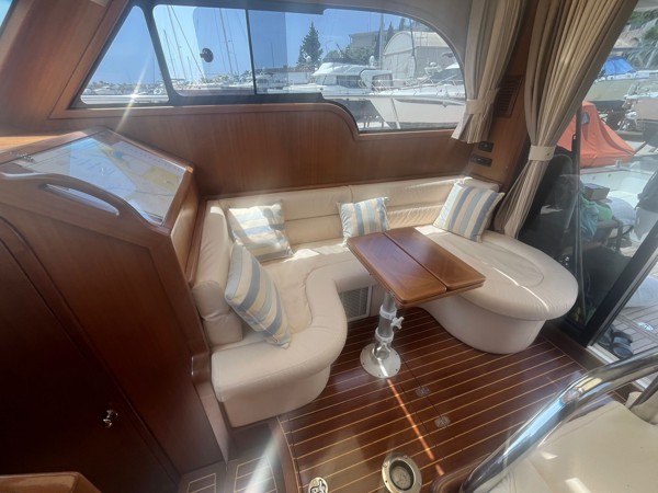 2012 VIKING MARIN 34 SEDAN