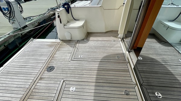 2014 GREENLINE 33 HYBRID