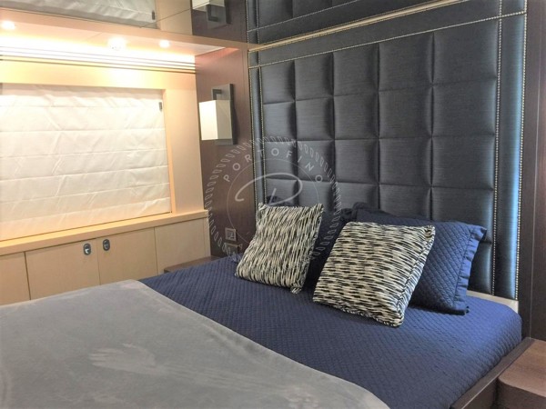 2016 SUNSEEKER 75 YACHT