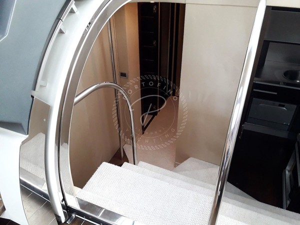 2006 AZIMUT 68S