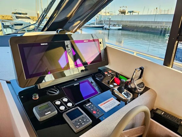 2023 FERRETTI 500 FLY
