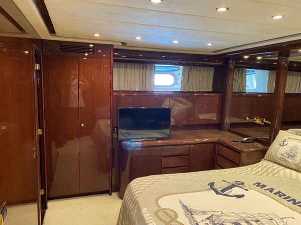 2000 FALCON 86