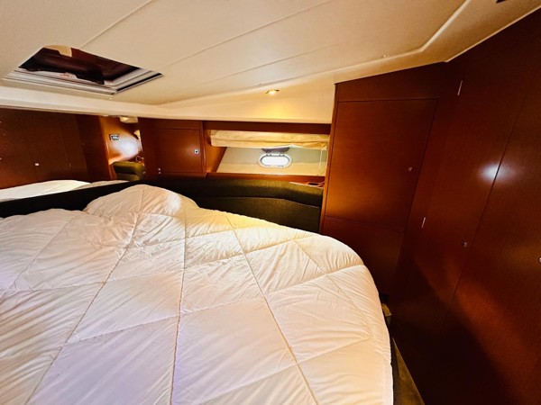 2011 PRESTIGE 440 S 