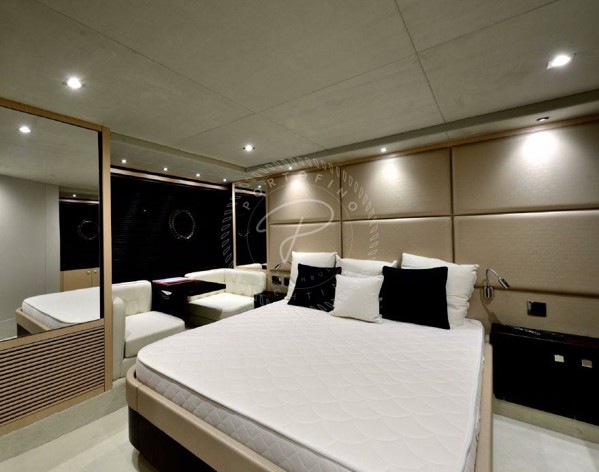 2016 SUNSEEKER PREDATOR 57