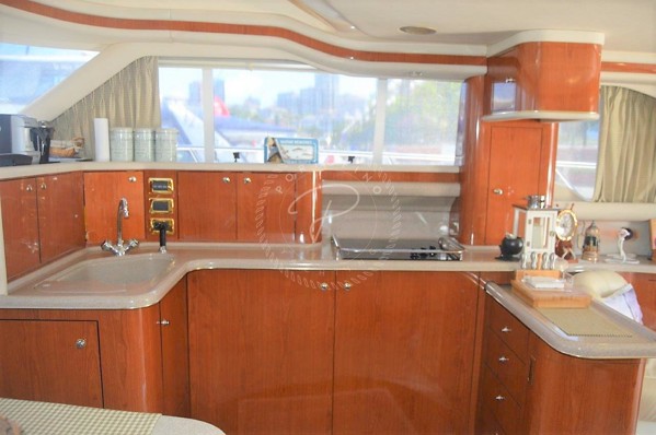 2002 SEA RAY 480 SEDAN BRIDGE