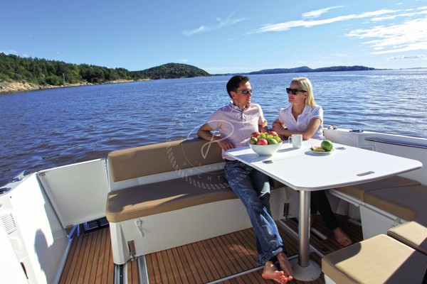 2013 JEANNEAU MERRY FISHER 855