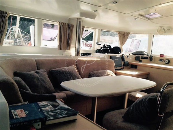 2010 LAGOON 440