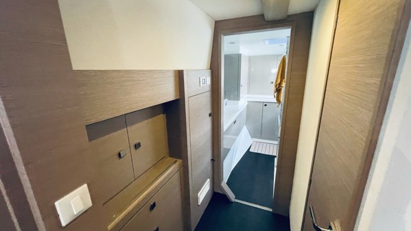 2023 FOUNTAINE PAJOT ASTREA 42 