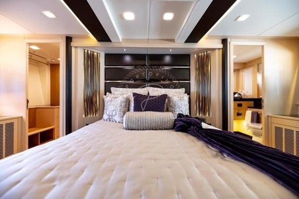 2014 SUNSEEKER MANHATTAN 88