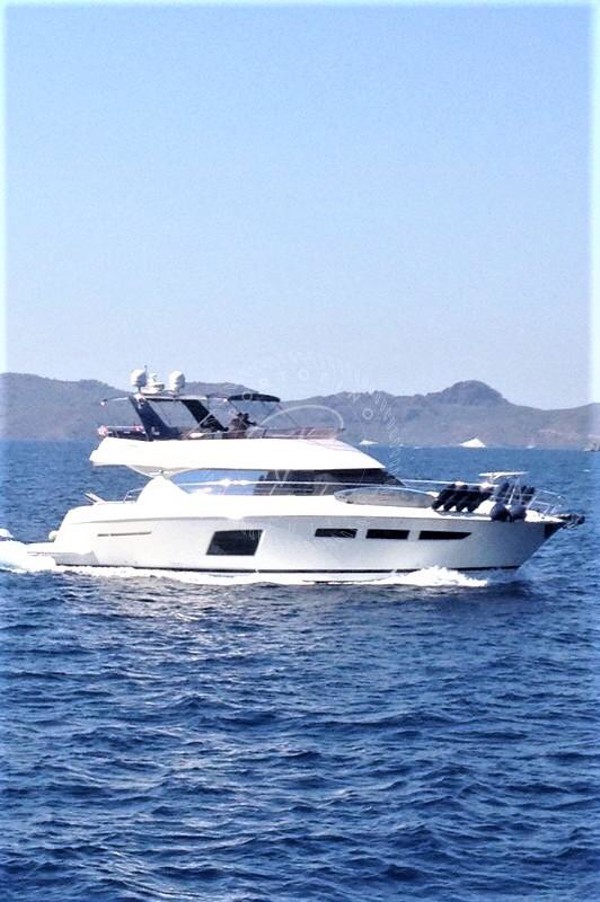 2010 PRESTIGE 60 FLY