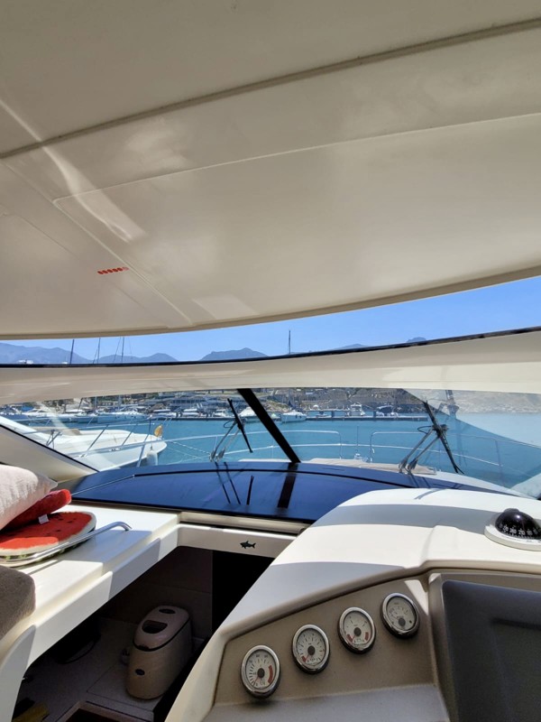 2012 PRESTIGE 440 S