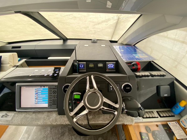 2012 FAIRLINE TARGA 50 GT