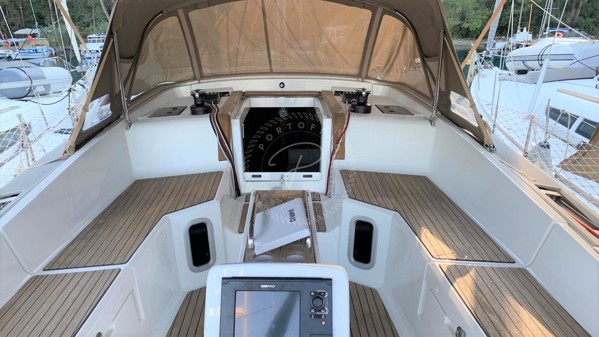 2012 JEANNEAU SUN ODYSSEY 44 DS