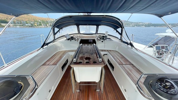 2015 BAVARIA 56 CRUISER