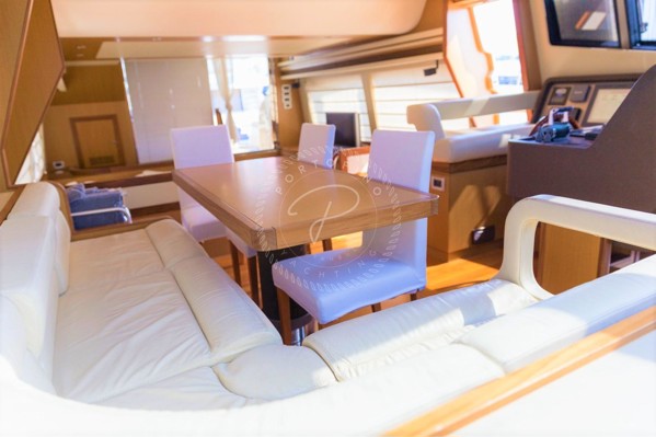 2006 FERRETTI 690 ALTURA