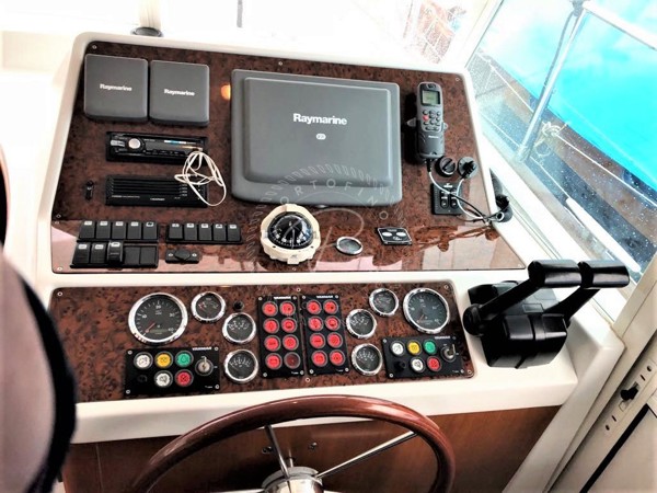2005 BETEAU SWIFT TRAWLER 42