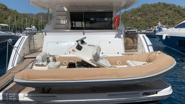 2007 PRINCESS 21M