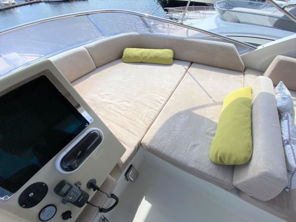 2012 AZIMUT 64 FLY