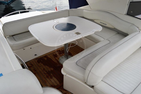 2005 FAIRLINE TARGA 40
