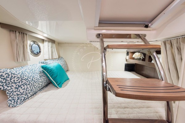 2019 REGAL 28 EXPRESS