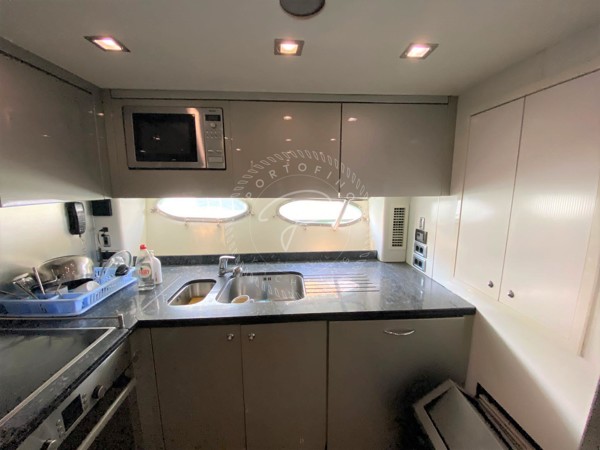 2006 SUNSEEKER PREDATOR 82